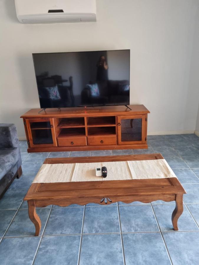 Blk Stays Guest House Deluxe Units Morayfield Экстерьер фото