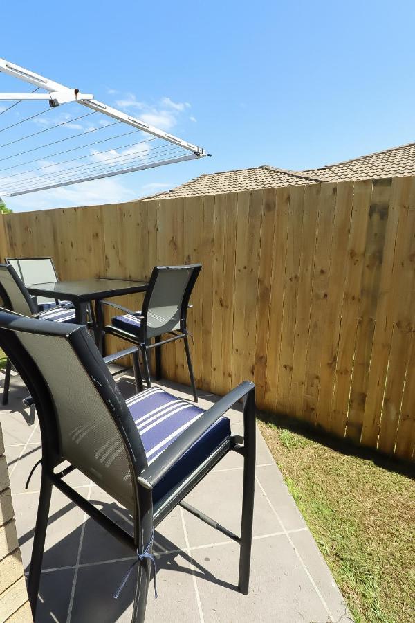 Blk Stays Guest House Deluxe Units Morayfield Экстерьер фото