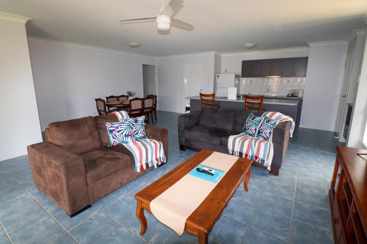 Blk Stays Guest House Deluxe Units Morayfield Экстерьер фото