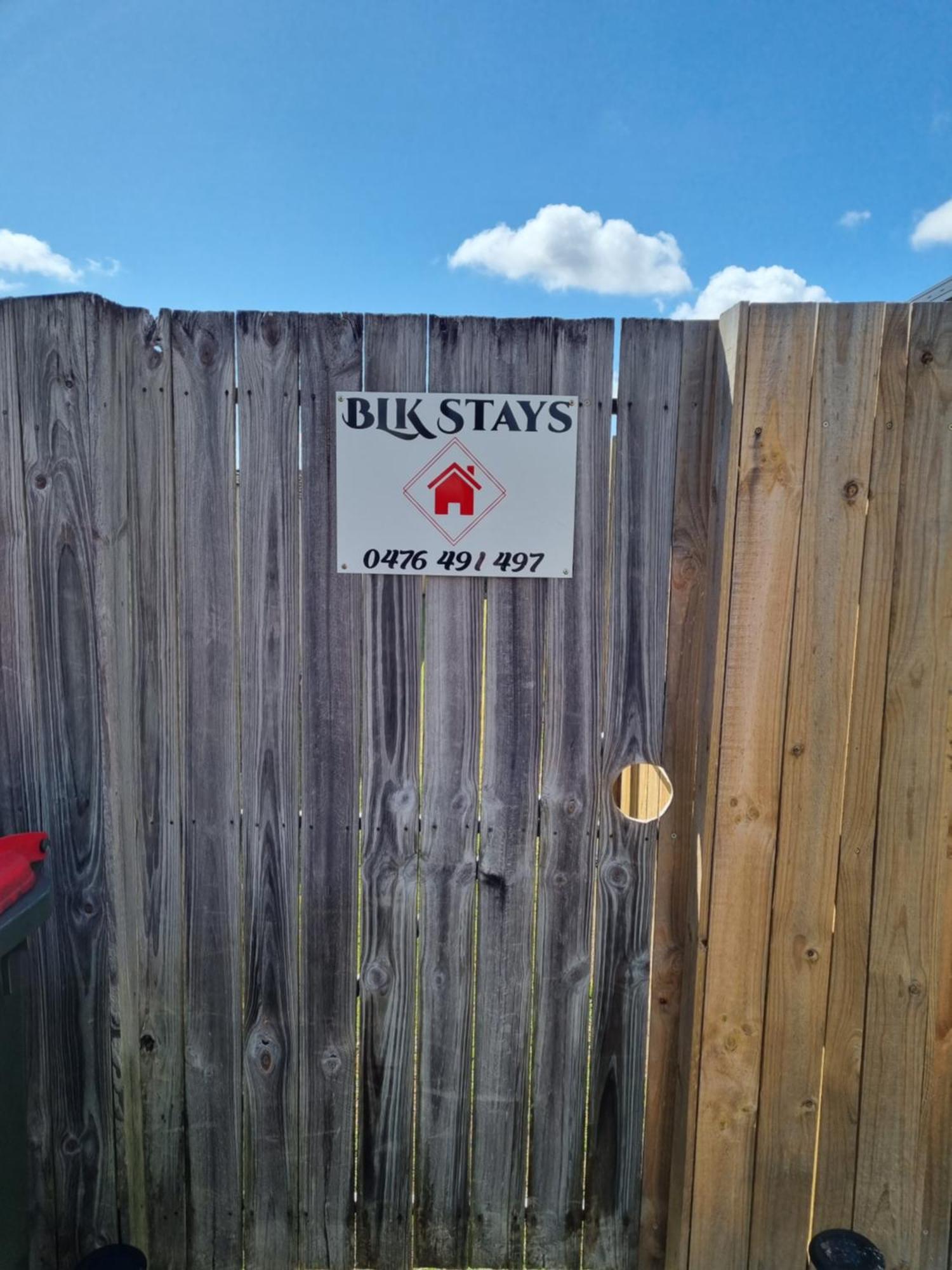 Blk Stays Guest House Deluxe Units Morayfield Экстерьер фото